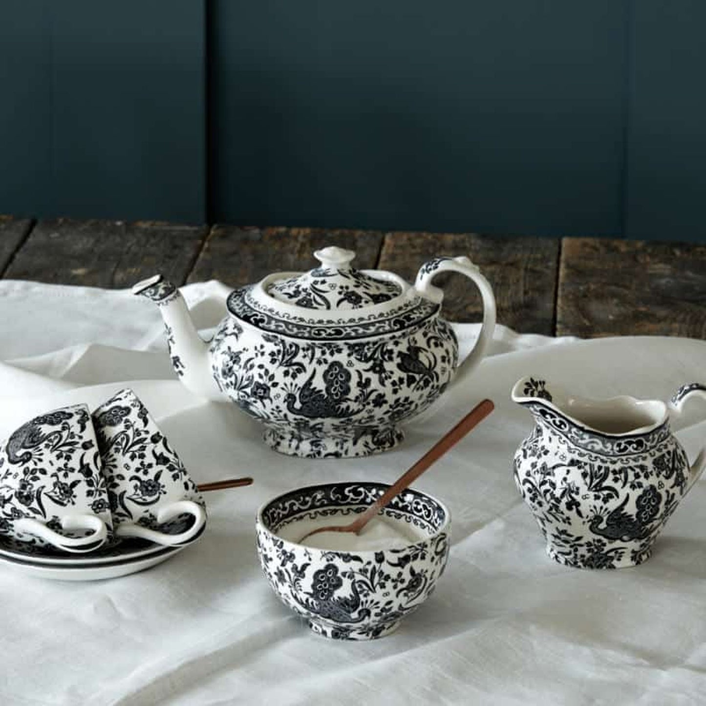 Black Regal Peacock Tea Set