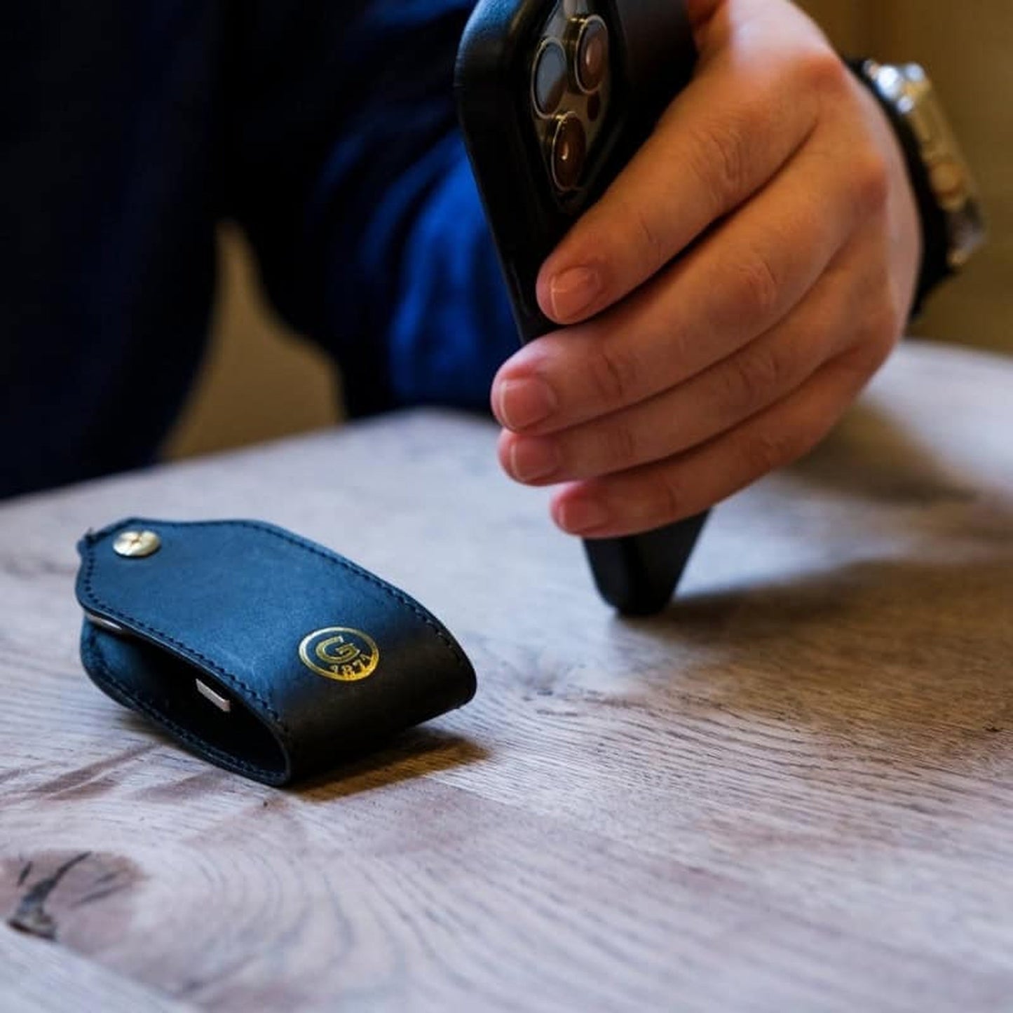 Leather AirTag Key Organiser - Ebony Black