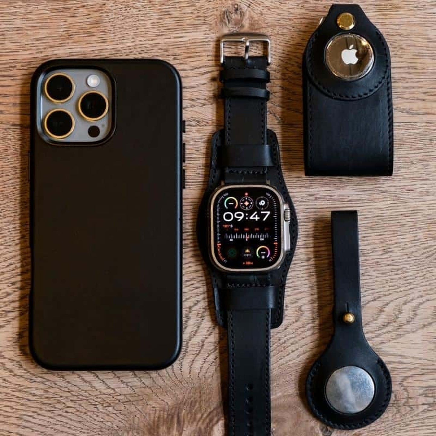 Leather AirTag Key Organiser - Ebony Black