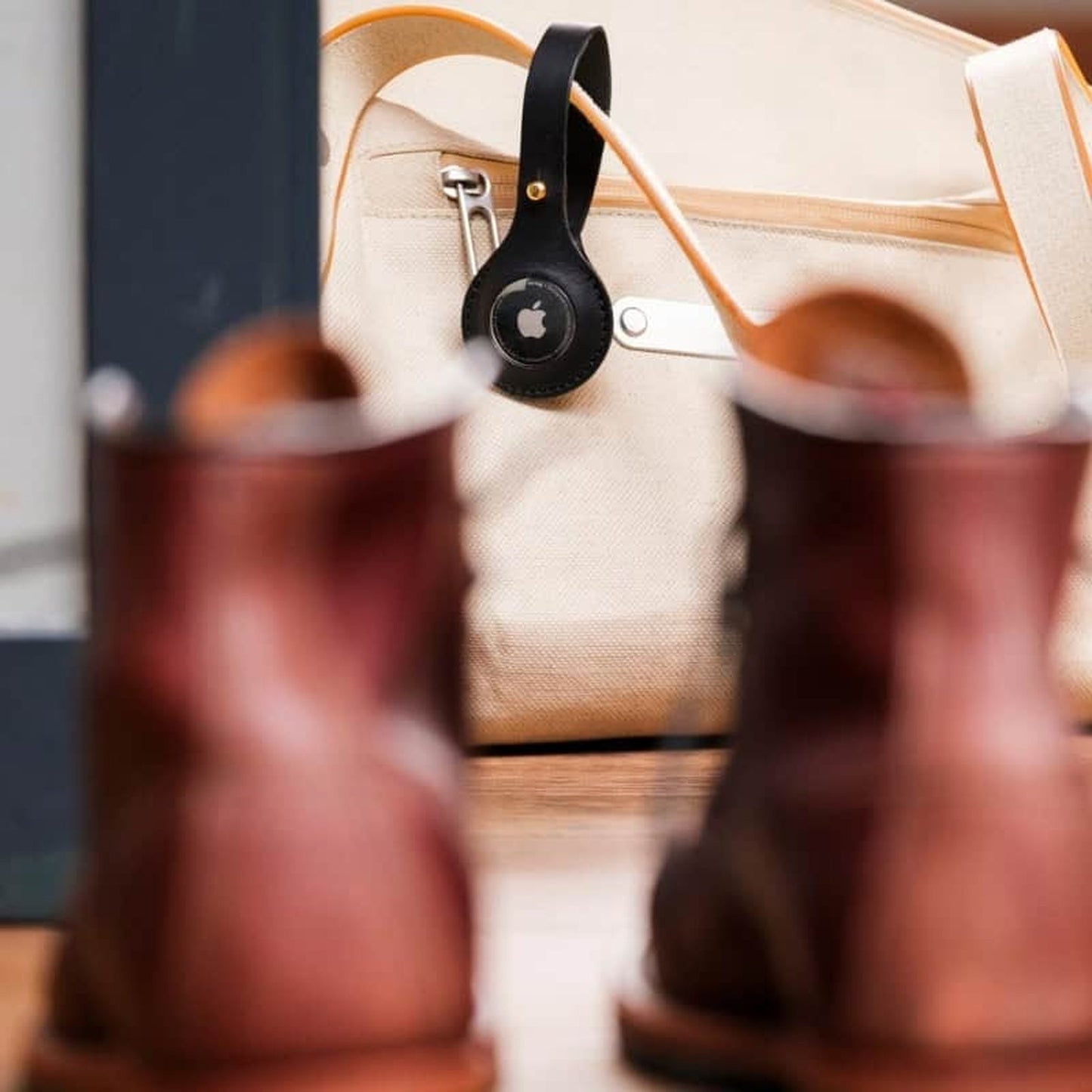 Leather AirTag Luggage Tag - Chestnut Brown