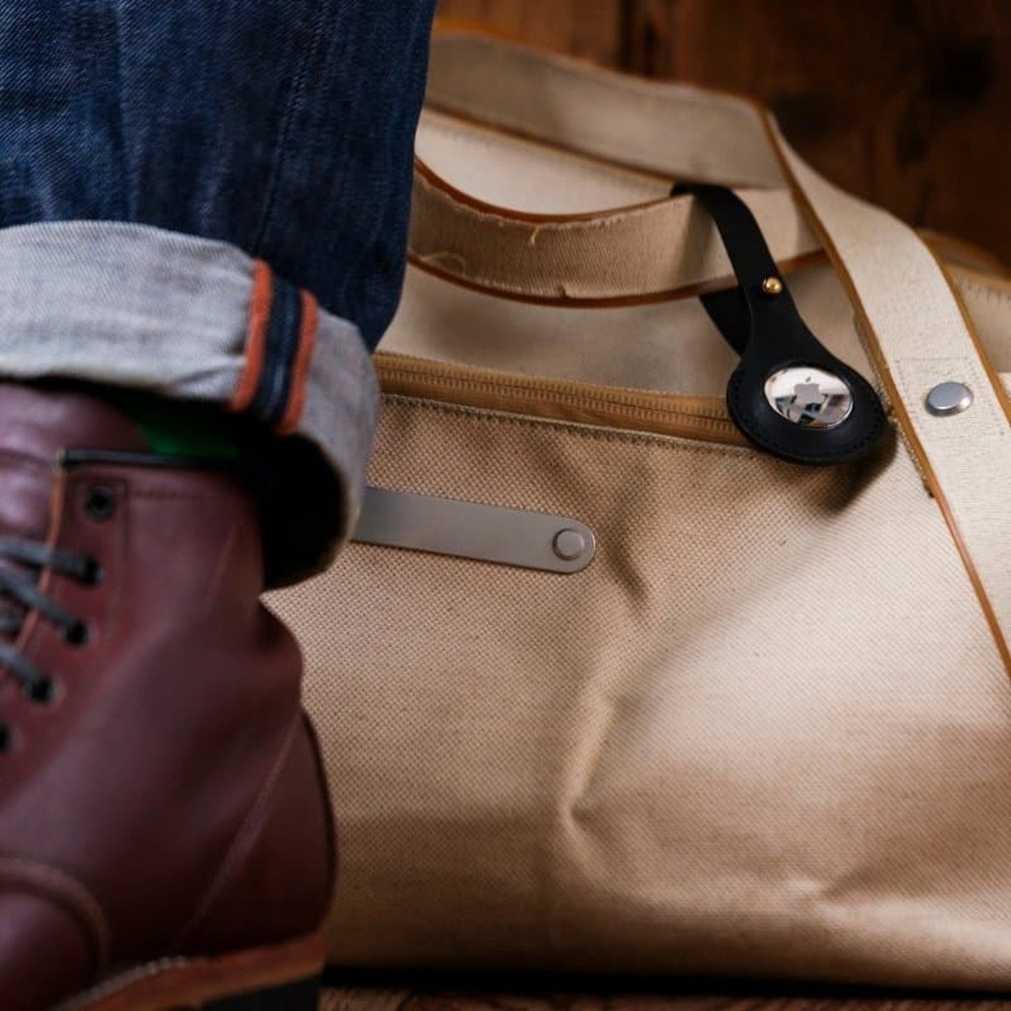 Leather AirTag Luggage Tag - Chestnut Brown