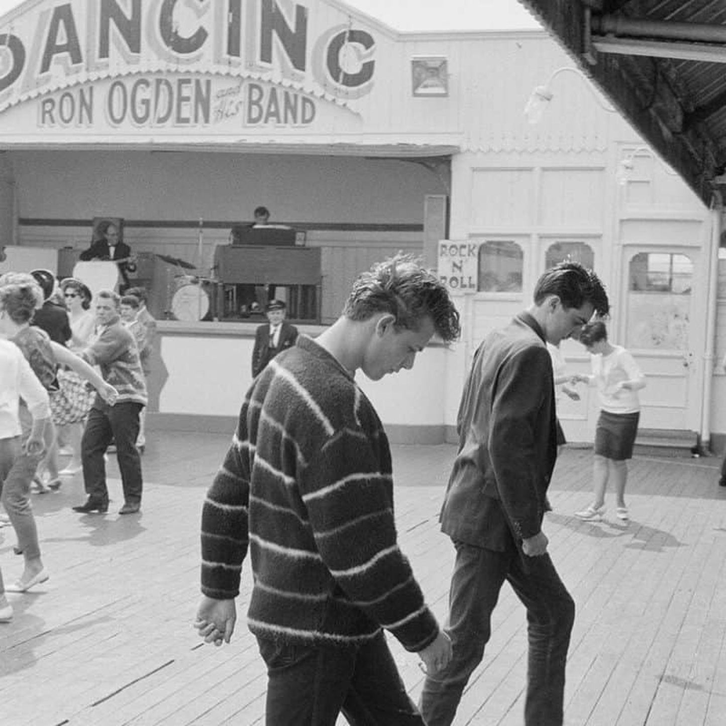 The English - Henri Cartier-Bresson & Martin Parr