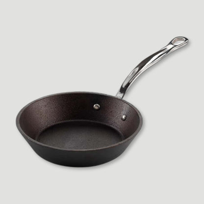 20cm Cast Iron Skillet Frying Pan from Samuel Groves - British Made Cookware