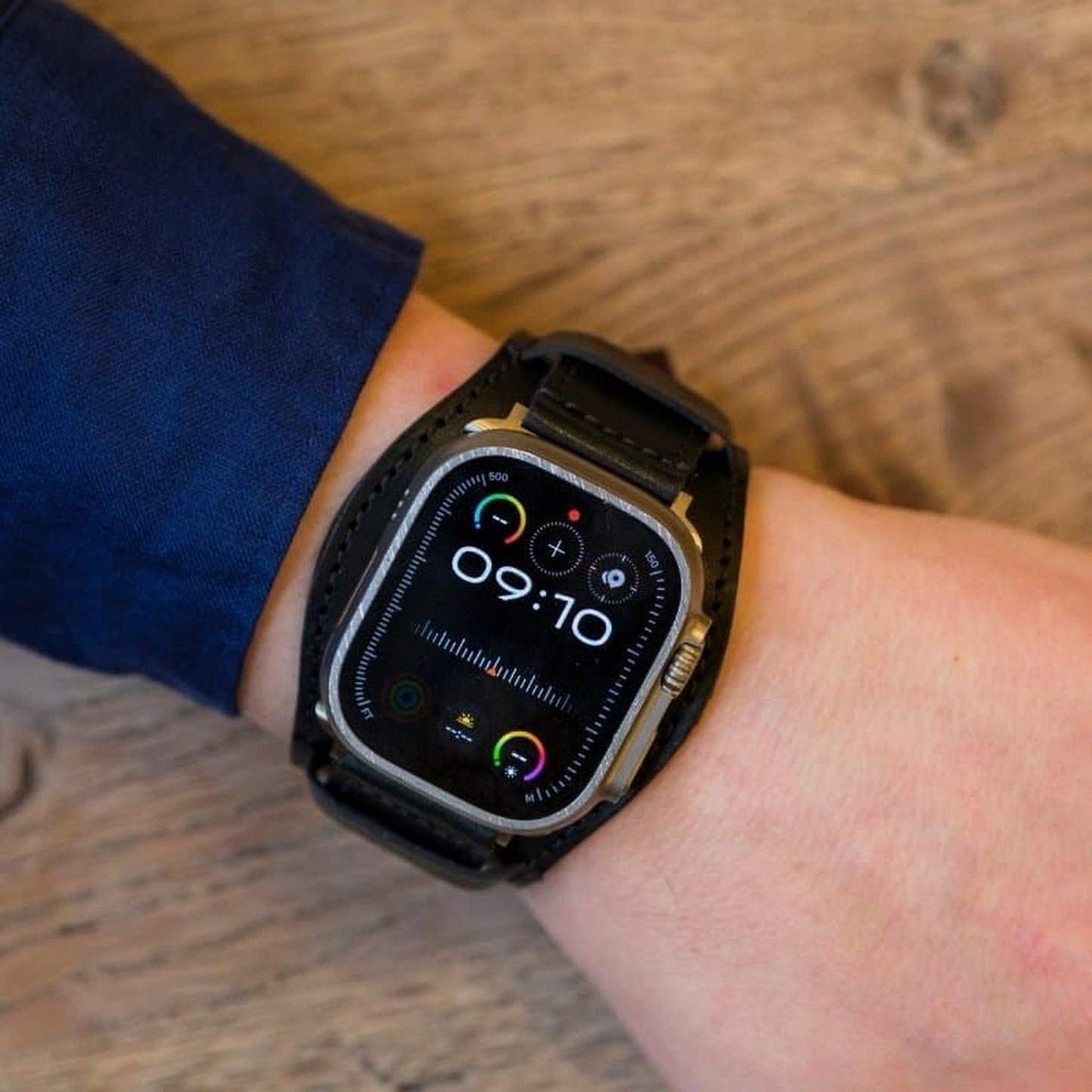 Apple Watch Ultra 2 Leather Strap - Ebony Black