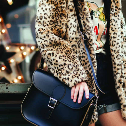 Black Full Pint Satchel