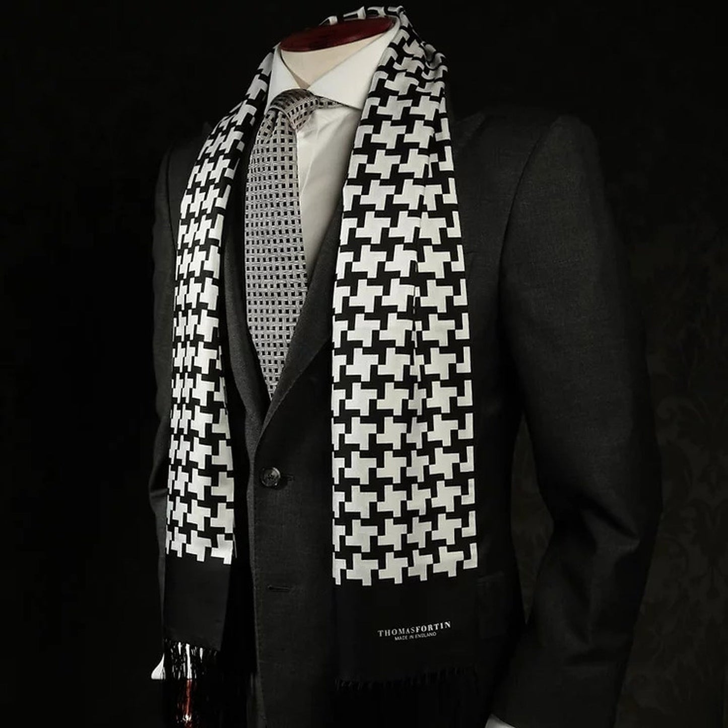 Black and White Large Houndstooth Fringed Scarf