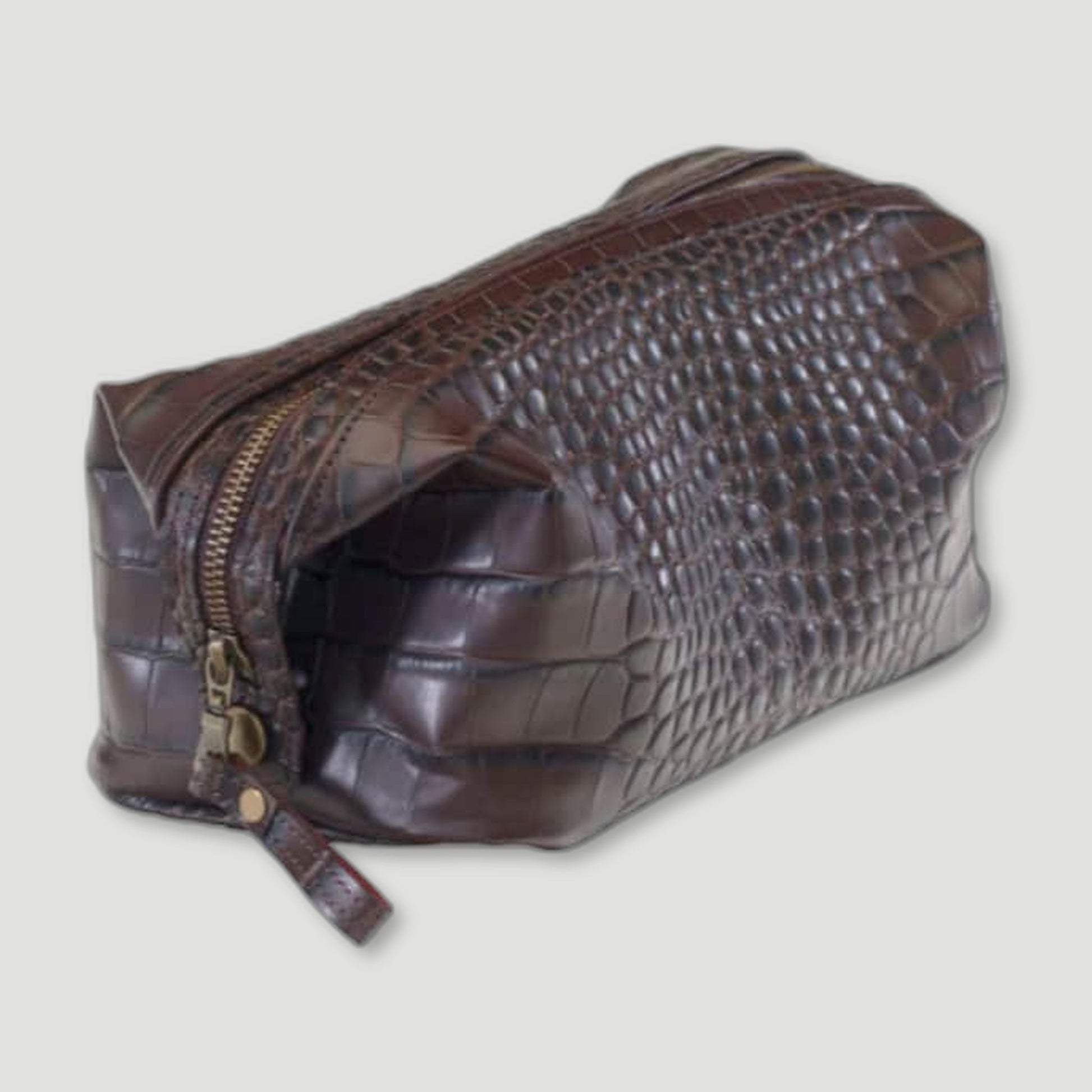BROWN HORACIO WASH BAG from Plowden & Fallow - British Made Perfumes & Fragrances