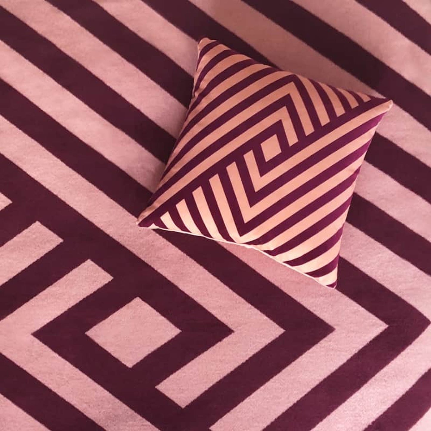 Dorsey Pink Cushion