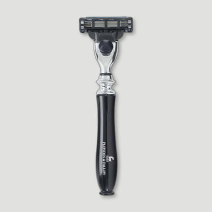 LUDLOW CARTRIDGE SHAVING SET EBONY from Plowden & Fallow - British Made Perfumes & Fragrances