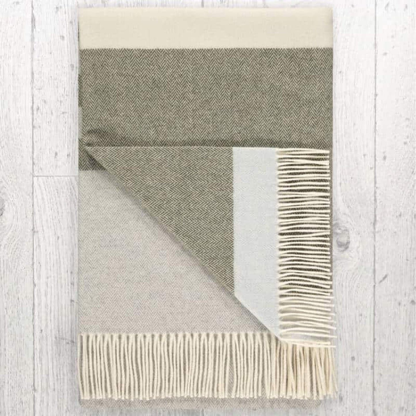 Nordic Lambswool Throw