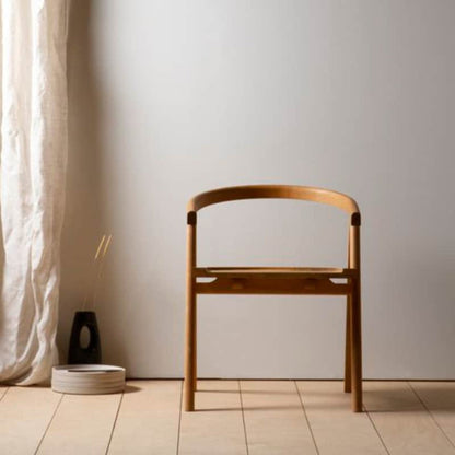 Pakt Chair