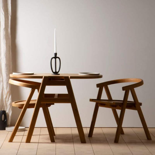 Pakt Dining Set