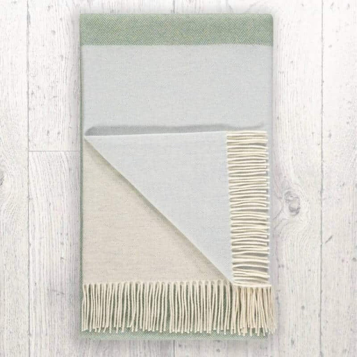 Wilde Lambswool Throw