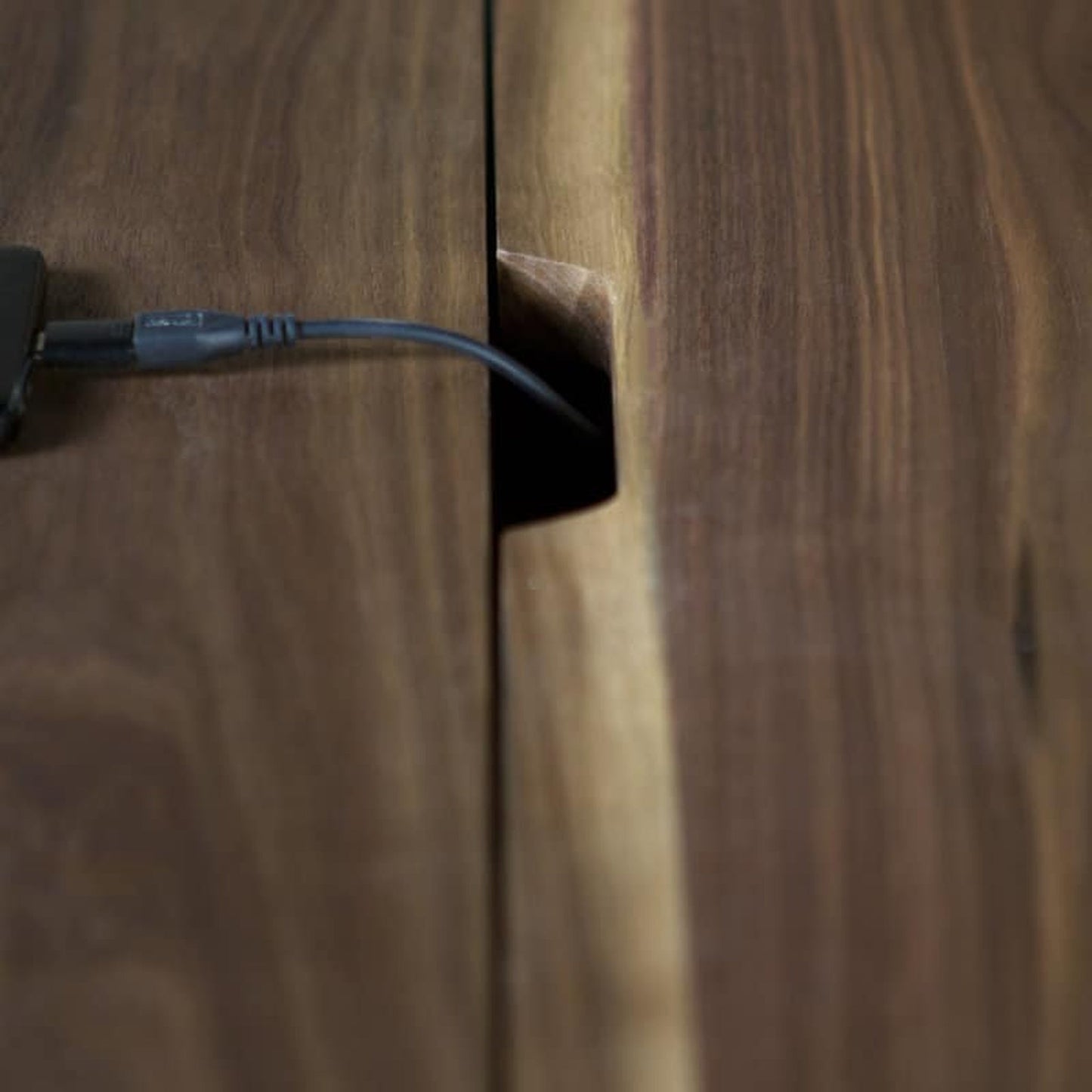 Yackt 2.0 Walnut Desk